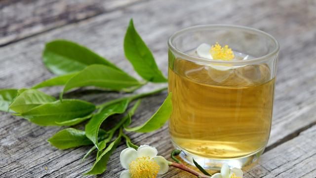 减脂：绿茶能帮助我们“燃烧”更多的脂肪吗？