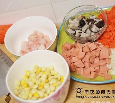 懒人午饭--简易电饭锅版煲仔饭