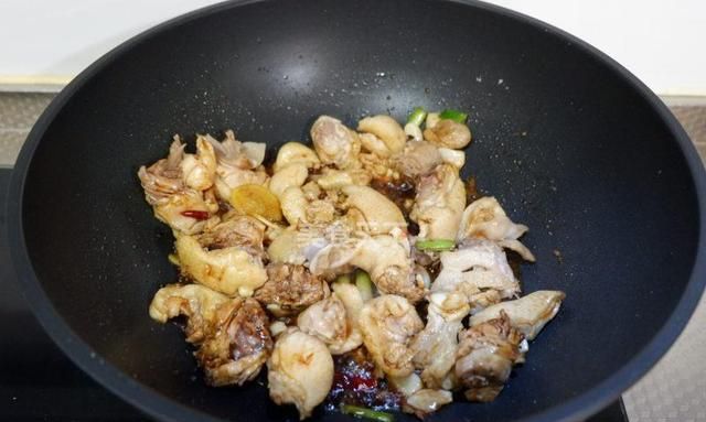 啤酒鸭，夏天里的降火大肉菜，吃了还不发胖！