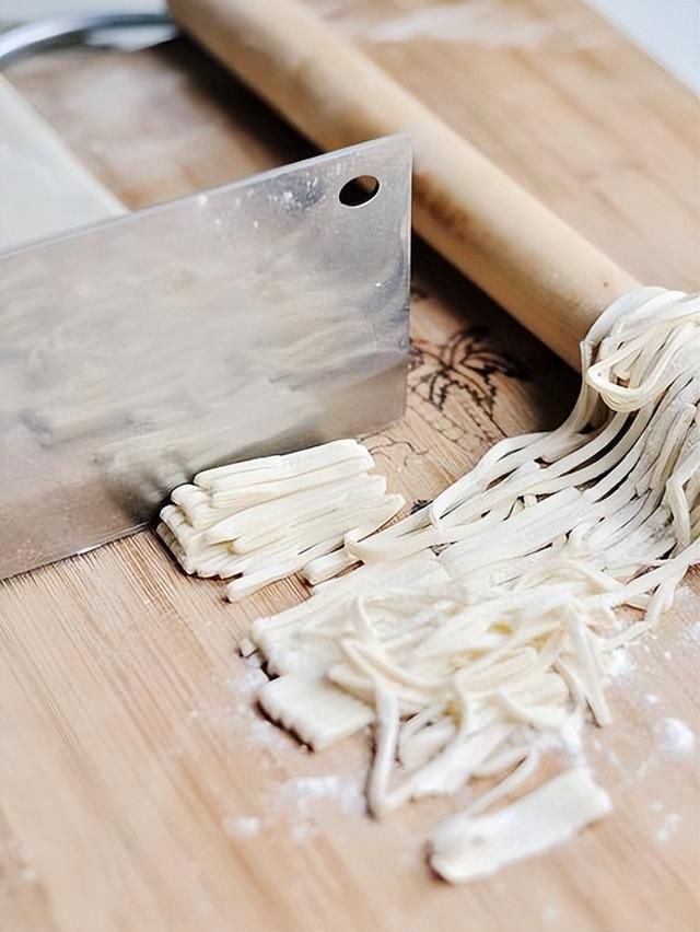 面食怎么做才好吃，大厨都称赞的3种做法，简单快捷，孩子也爱吃