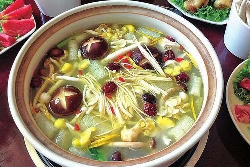 云南人能把菌做成什么美味(云南人能把菌做成什么菜)图17