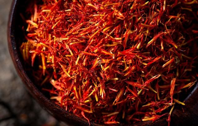 腰膝酸软，畏寒肢冷怎么办？10种中成药可用于调理，收藏备用