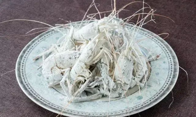 茄汁大虾的做法，肉质紧实酸甜鲜美易消化，特别适合身体虚弱的人