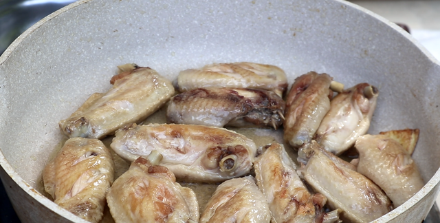 最适合冬天吃的8道家常肉菜，热腾腾的端上桌，营养又解馋
