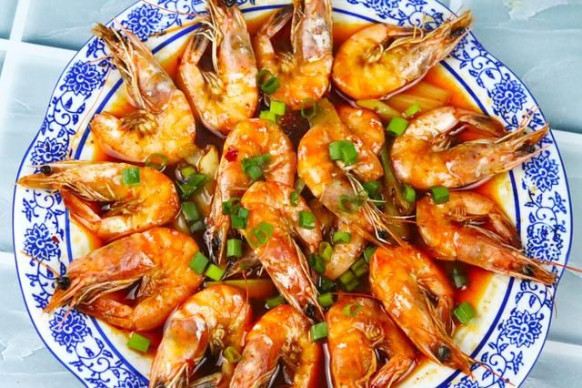 最适合冬天吃的8道家常肉菜，热腾腾的端上桌，营养又解馋