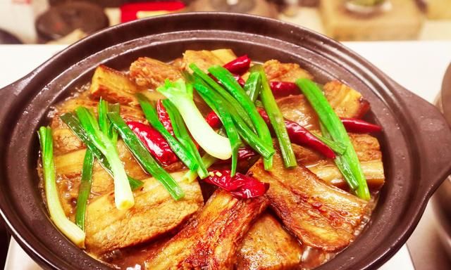 最适合冬天吃的8道家常肉菜，热腾腾的端上桌，营养又解馋