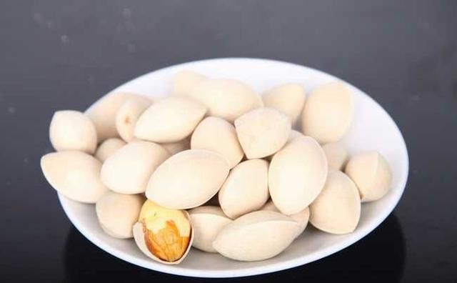 银杏能吃吗?需要注意什么事项(银杏吃多了有什么注意事项)图6