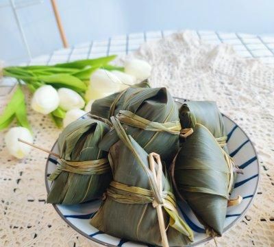广式粽子｜咸蛋黄肉粽自己做，方便更放心