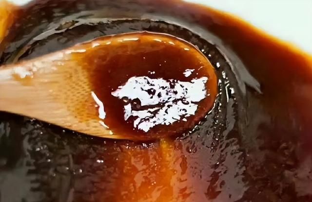 很多“阳过”的人都不知道，枇杷叶除了煮水喝，还有这些使用方法