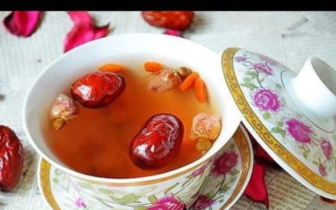 桂圆红枣枸杞茶的作用(红枣桂圆枸杞膏的做法)