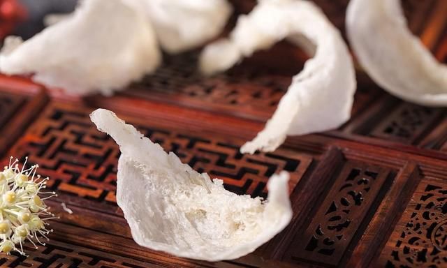 现炖燕窝哪个牌子好，如何分辨真假燕窝