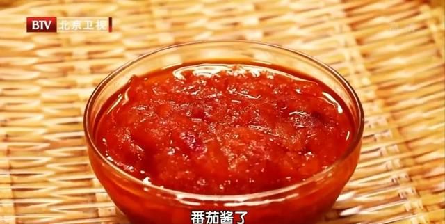 西红柿的最佳搭档不是鸡蛋而是它！三伏将至，常喝这碗汤，活血护心，提高免疫
