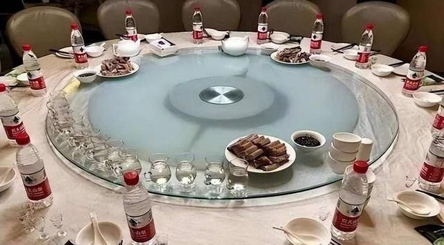 多年混迹酒场的人，为什么不容易喝醉，行家：想不醉，记住这3点