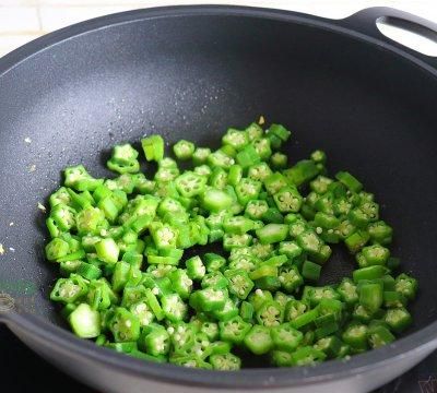这道秋葵炒鸡蛋，家人天天求我做