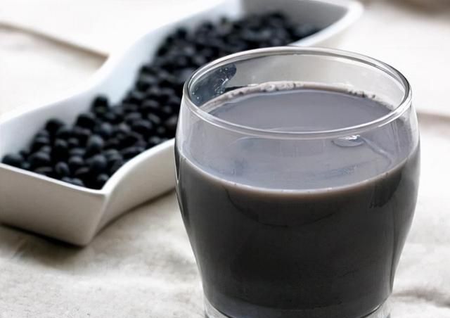 “黑豆打豆浆”喝，对身体有益还是有害呢？建议大家了解一下