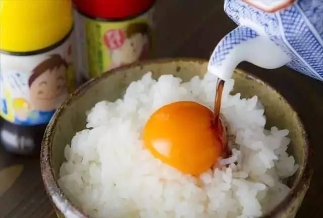 为什么有的日本料理要蘸生鸡蛋吃呢图2