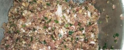 干香菇包饺子怎么做(干香菇能包饺子馅吗)图11
