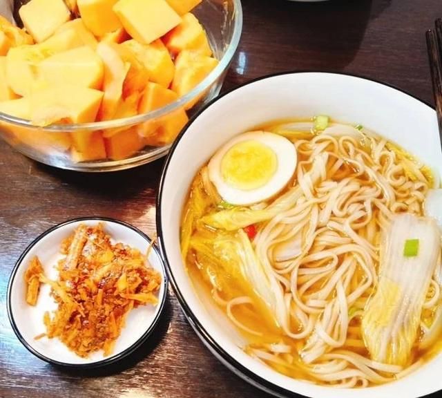 宽挂面食谱大全及做法(手工挂面的花样吃法)图6