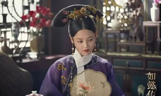 从“河豚”到“村姑”，辛芷蕾又有新表情包啦