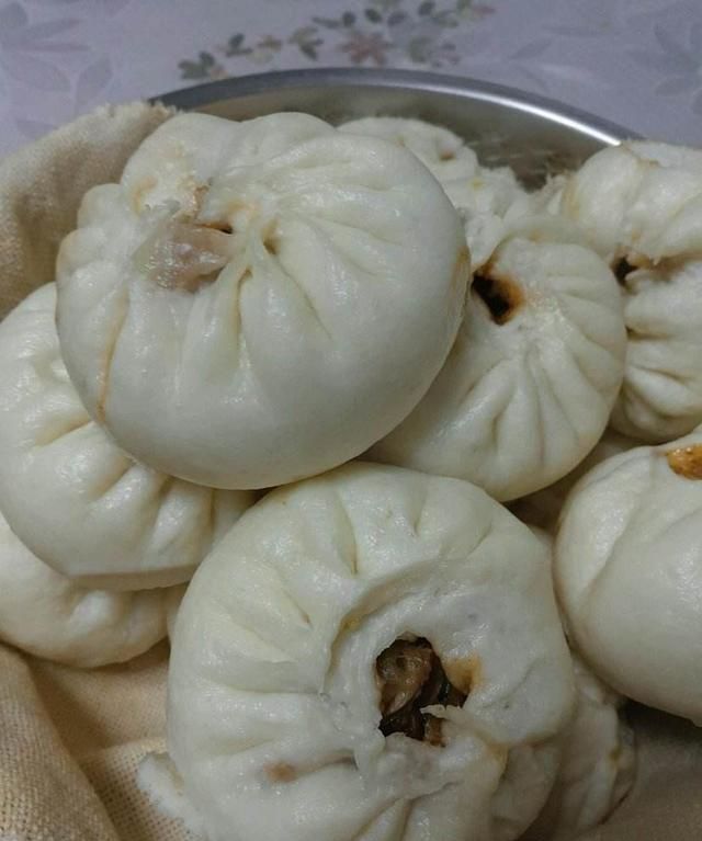 白菜肉包子馅怎么做好吃窍门(白菜肉包子馅怎么做)图6