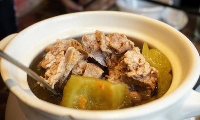 天冷了，排骨汤加这3样食材一起煮，补气又补脑，孩子聪明猛长个