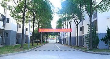 万通汽修咋样,万通汽修学校图3