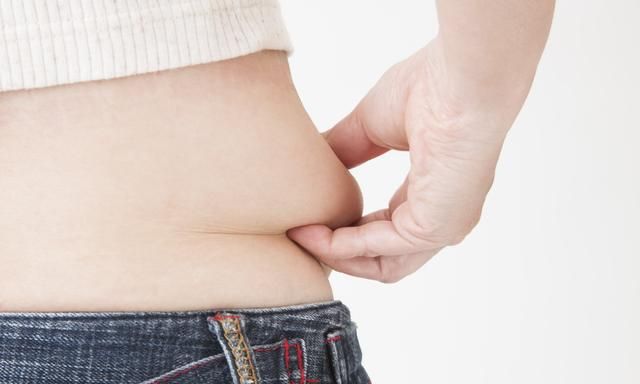 怎么减掉大肚子，恢复平坦小腹？4个发胖恶习要纠正