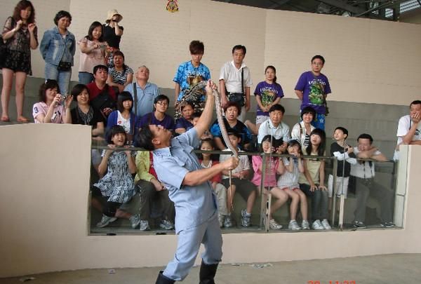 三十五.泰国蛇药研究中心