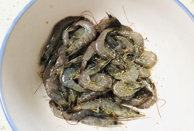 河虾怎么做最好吃,野生河虾怎么做好吃图2
