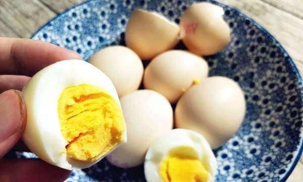 鸡蛋怎么煮是不能吃的,煮好的鸡蛋能怎么吃图5