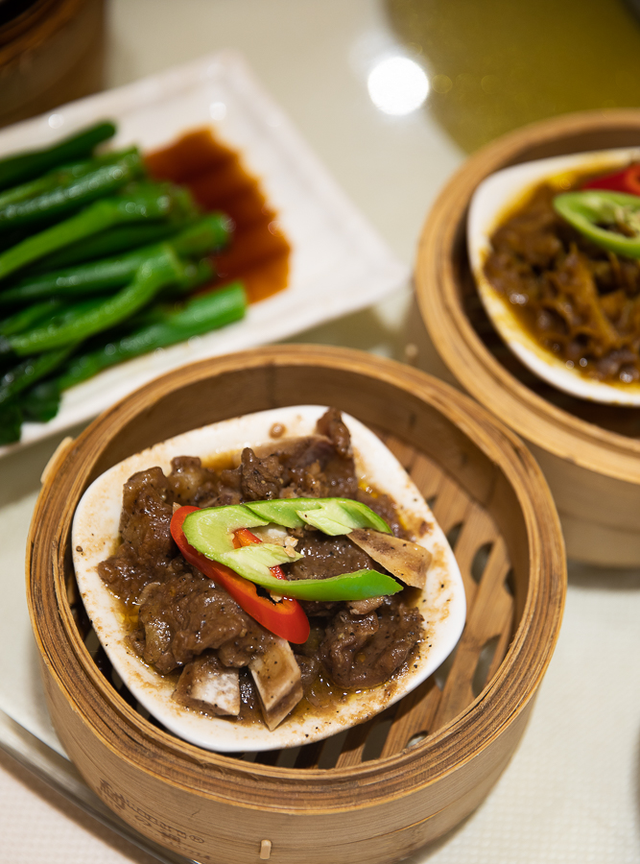 凤爪排骨虾饺烧麦叉烧包流沙包肠粉...安排