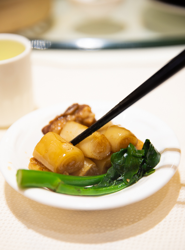 凤爪排骨虾饺烧麦叉烧包流沙包肠粉...安排