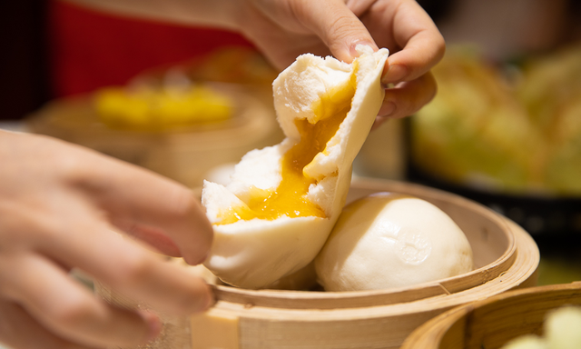 凤爪排骨虾饺烧麦叉烧包流沙包肠粉...安排
