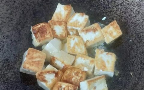 豆腐西红柿怎么做(豆腐炖西红柿做法)