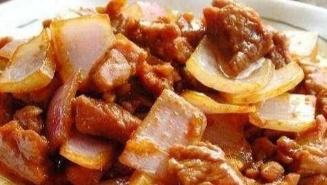 洋葱炒牛肉怎么做呢,炒牛肉可以加洋葱吗图9