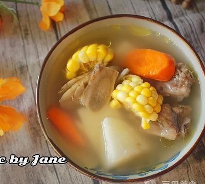 玉米胡萝卜牛蒡汤#kitchenaid的美食故事#