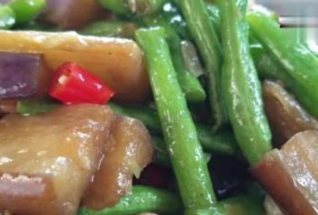 茄子炒豆角怎么做(茄子炒豆角的)图4