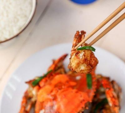 螃蟹这么做，连壳都能吃，拿来下酒真的一绝