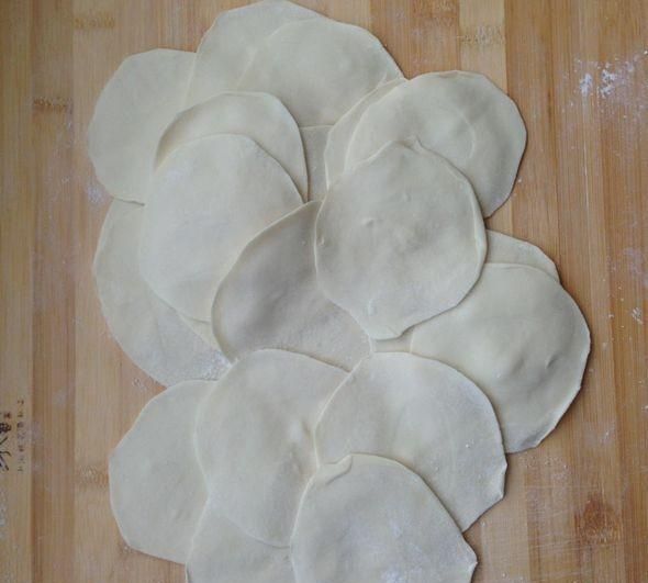 怎样才能让韭菜馅的水饺更鲜(韭菜虾仁水饺馅怎样调最好吃)图4