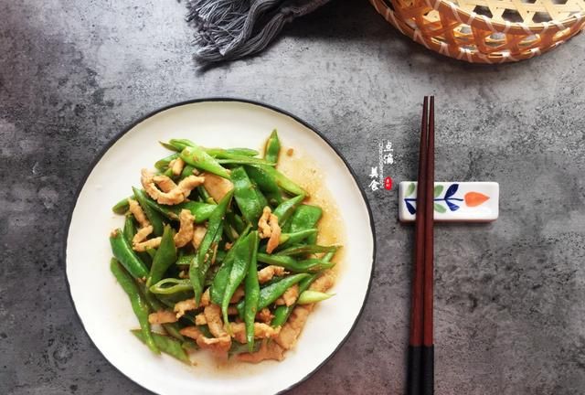 刀豆这样烧味道好，有荤有素不油腻，下饭效果好，多吃还不胖