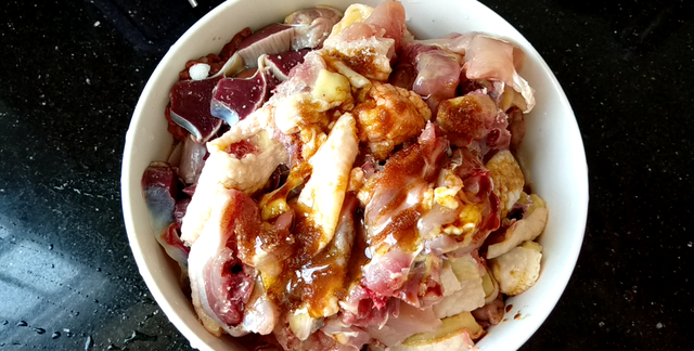 冷天多给家人做这一锅炖鸡，滋补又好吃，一只5斤出锅连汁都吃光