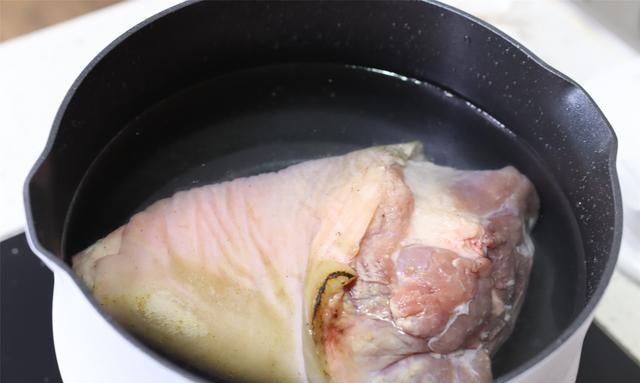红烧猪肘子高压锅版，不用油炸，45分钟皮酥肉烂，无难度味道香