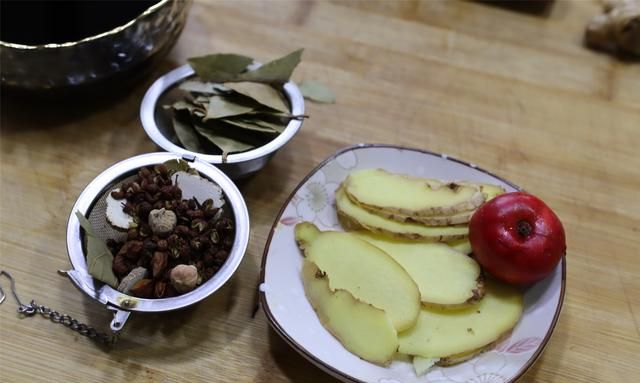 红烧猪肘子高压锅版，不用油炸，45分钟皮酥肉烂，无难度味道香