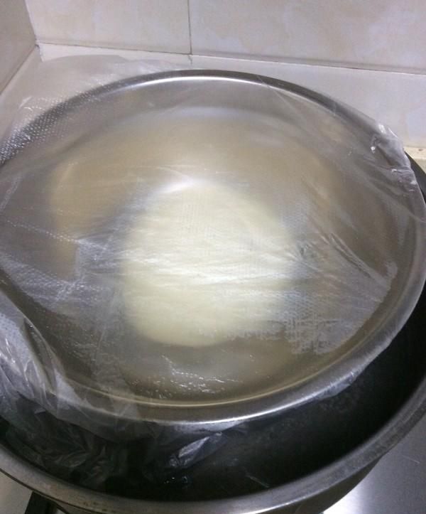 蒸馒头别只加酵母，多加这两味料，30分钟发满盆，暄软有嚼劲