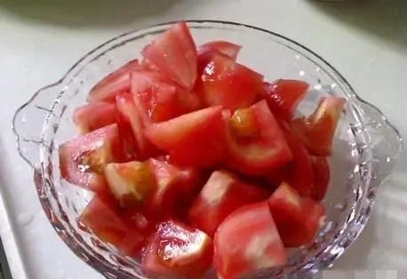 西红柿土豆炖牛肉怎么做比较好吃图5