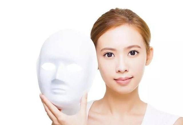 想要迅速打造小V脸，还得靠面部吸脂