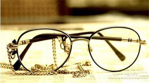 眼镜框常见的材质有哪些？想要重量轻更好看的，应该这样选择