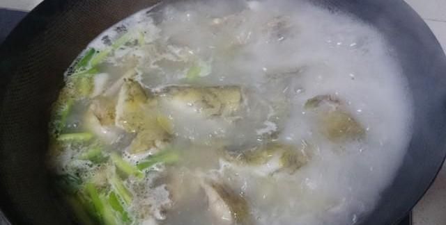 刮完胡子的皮肤为什么会滑滑的(黄黄的滑滑的有胡子是什么鱼)图5