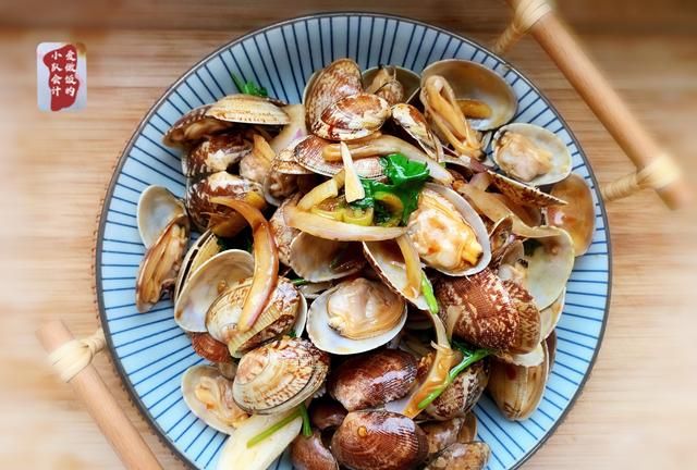 辣炒蚬子怎么做才好吃？记住2点，肉嫩味鲜，和烧烤摊一样好吃