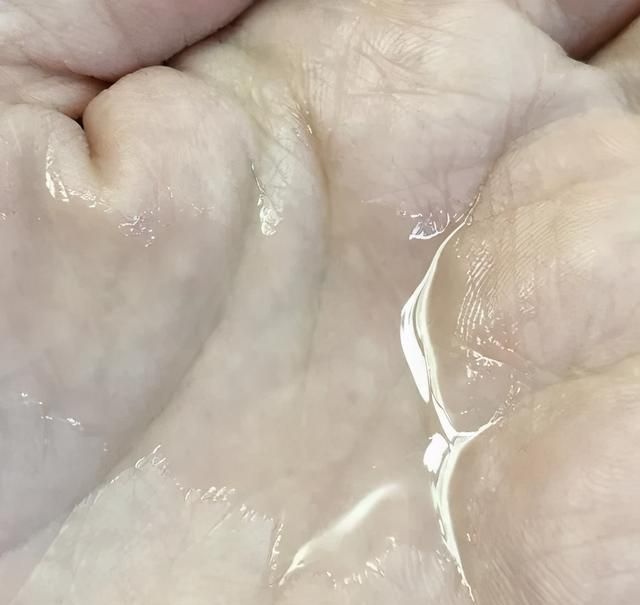 “炸毛星”们看过来｜用了这7款护发产品，从此毛躁干枯是路人